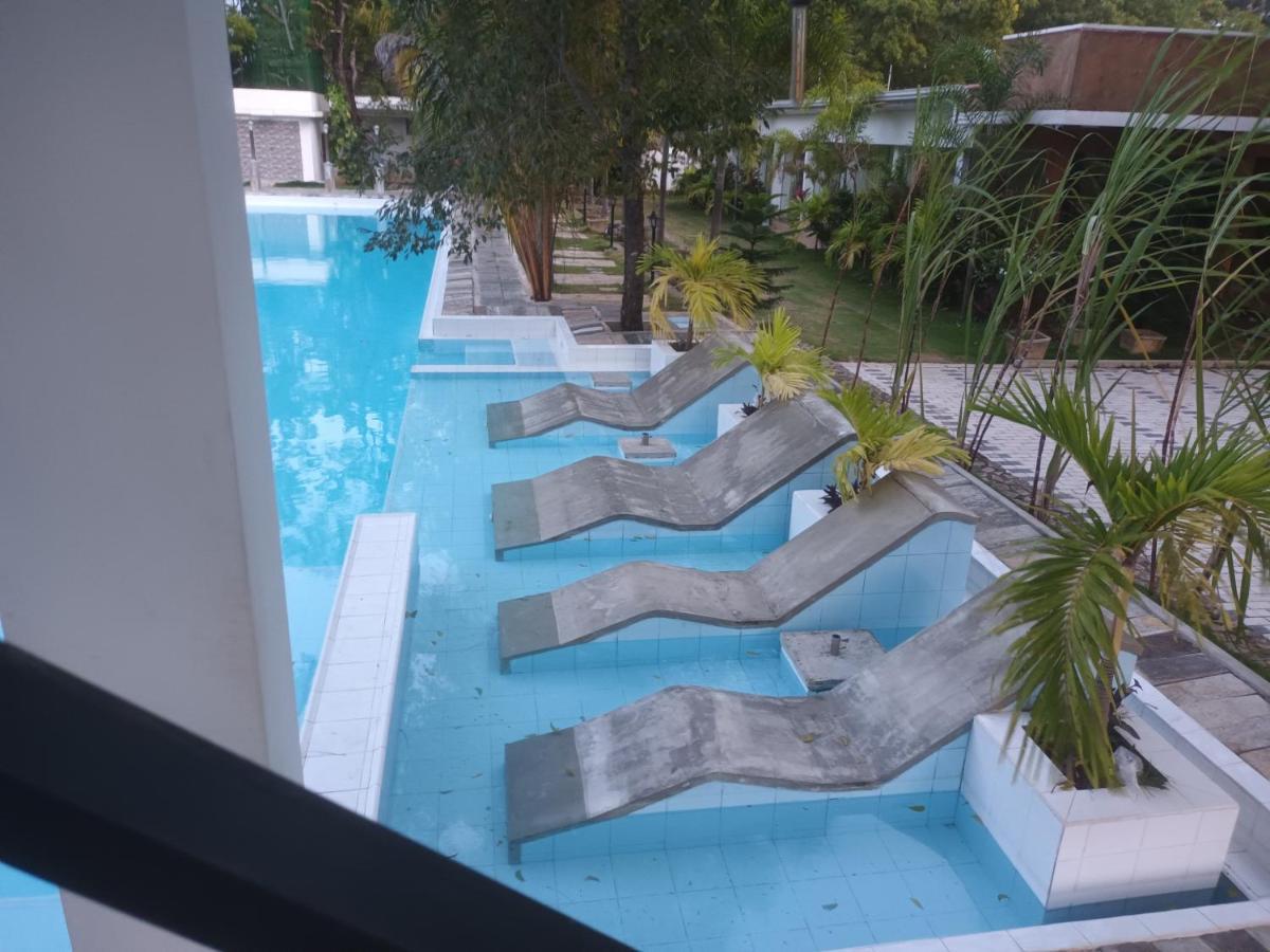 Lucky Beach Resort Trincomalee Kültér fotó