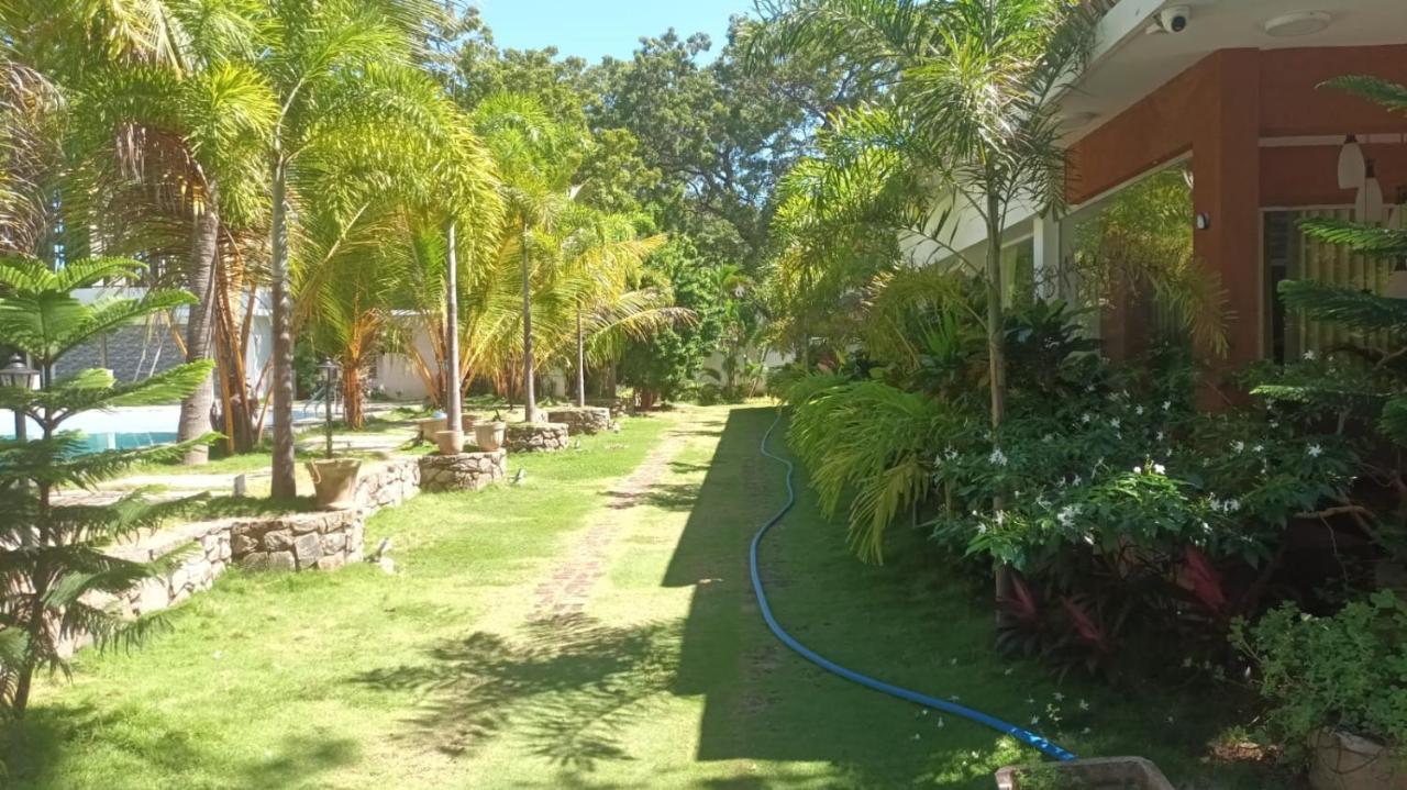 Lucky Beach Resort Trincomalee Kültér fotó