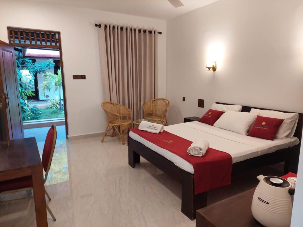 Lucky Beach Resort Trincomalee Kültér fotó