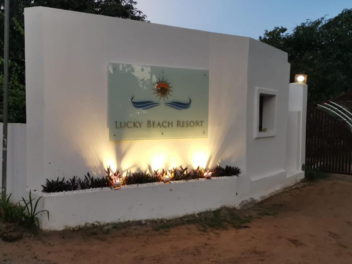 Lucky Beach Resort Trincomalee Kültér fotó